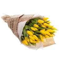 Яскравий букет жовтих тюльпанів