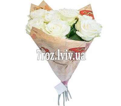7 білих троянд в папері