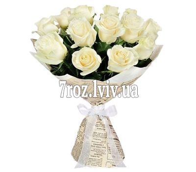 Ніжний букет із білих троянд