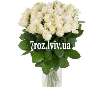Сніговий букет білих троянд