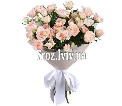 Букет із 7 троянд