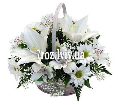 Кошик квітів з 1 лілії, 7 альстромерії і 7 хризантем